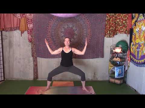 10 Minutes Full Moon Yoga Flow, Release for a Change ~ Go West Yoga